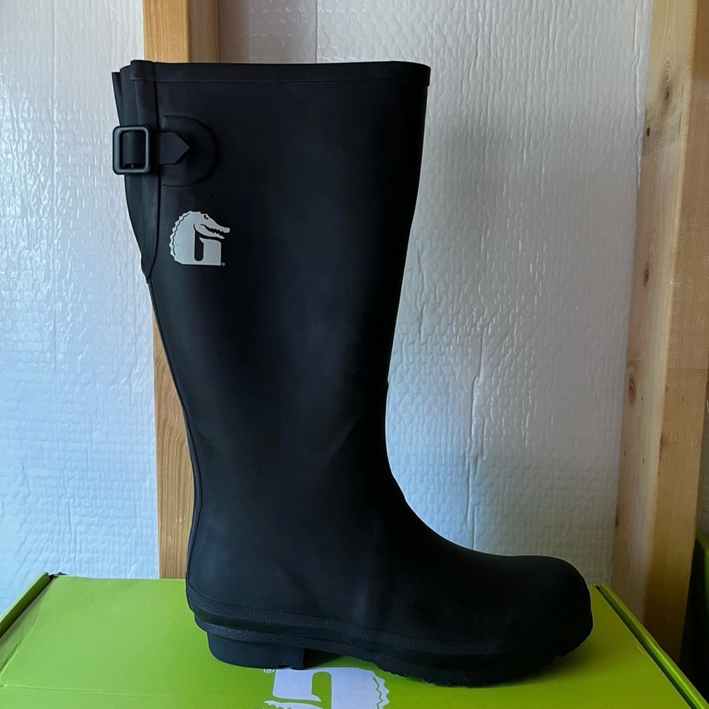 New! Women’s Gator Waders Rain Boots in Black